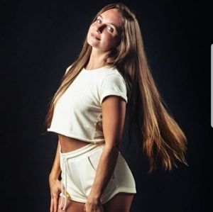 Alphalete NWOT croptop cream M